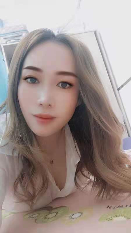 龙华笑笑