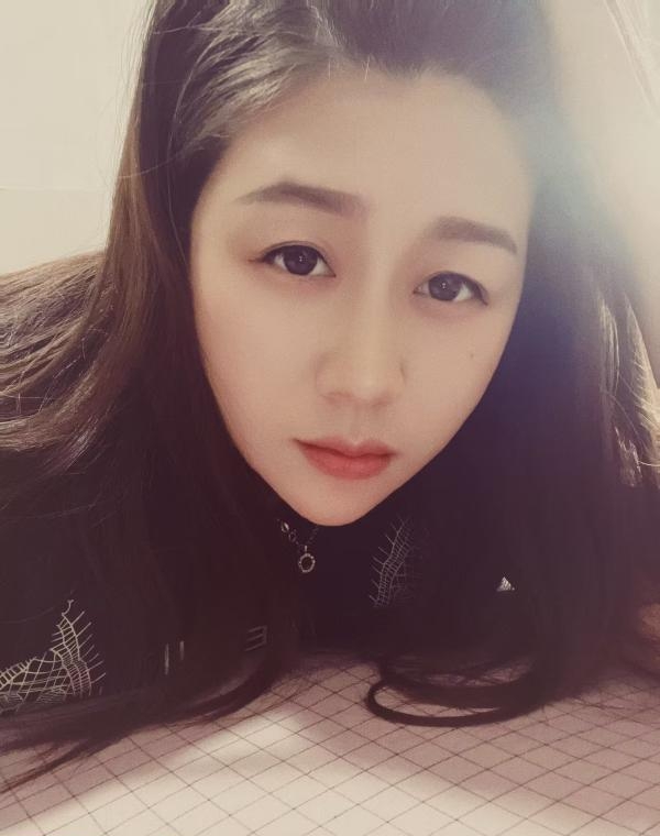 龙华良家性感美女