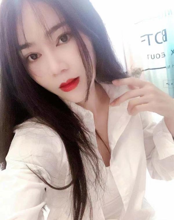 龙华还能啪的美女