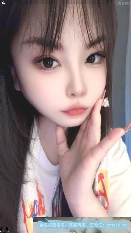 南门丰满肉感大胸妹