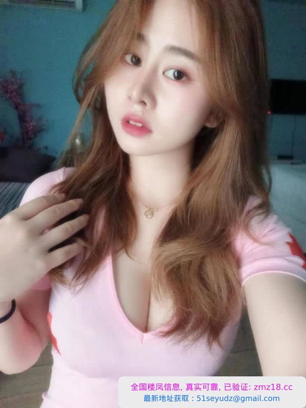 清纯颜值大奶月月