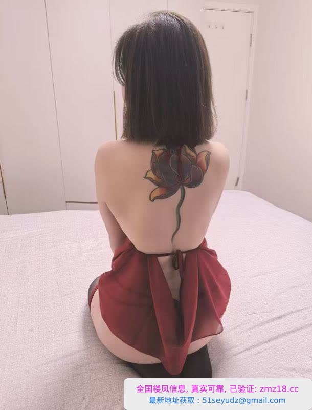 会夹逼的小少妇