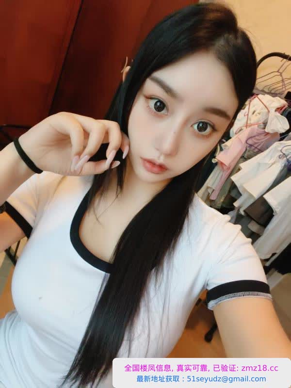 南开奥城大胸恋人妹妹