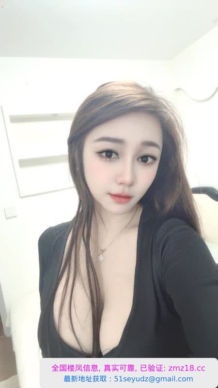 一线天美艳少妇