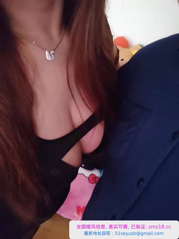 瑶海喷水熟女芳欣