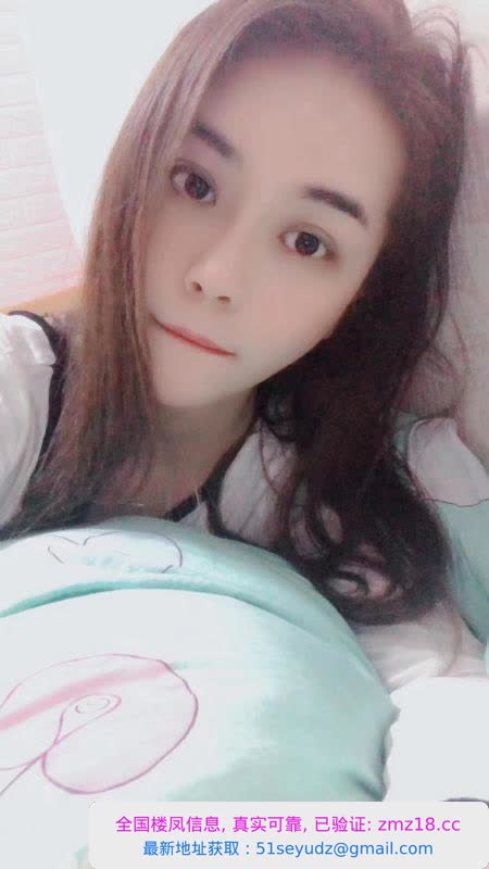 性感大胸美女