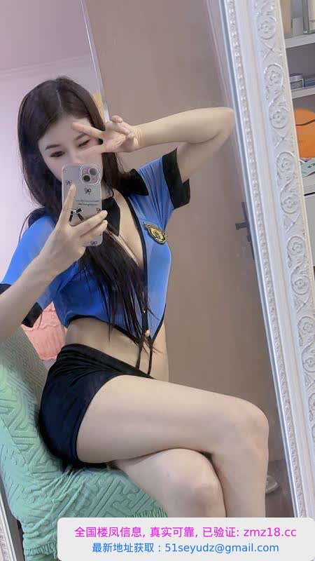 性感长腿小骚女