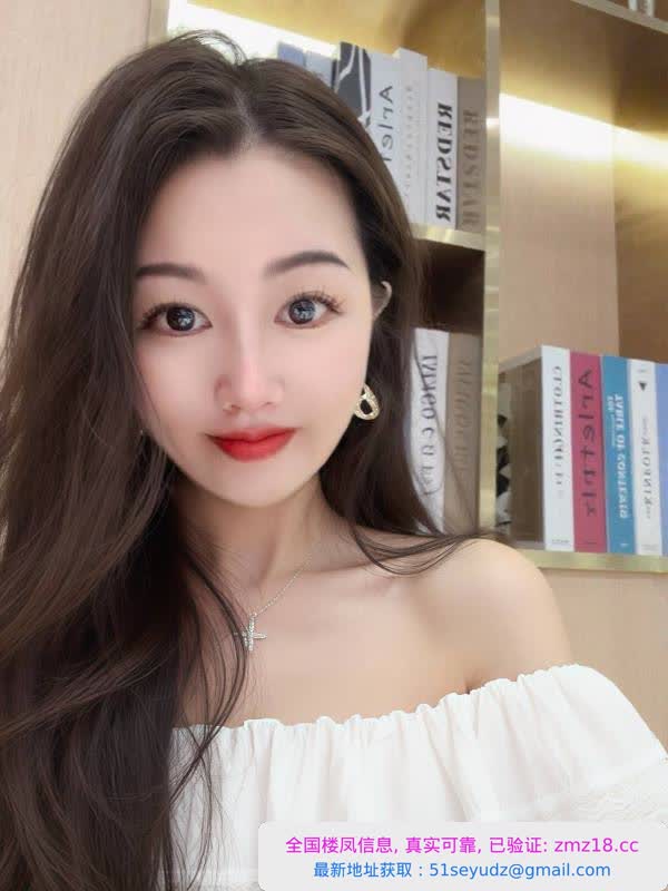 禅城蜜桃臀美琪