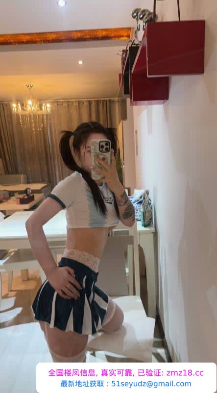 丝袜制服西西