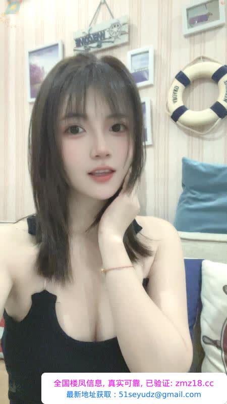 甜美系嫩妹