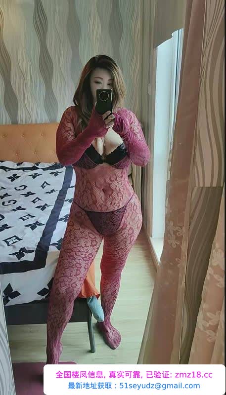 丰满风骚大胸熟女