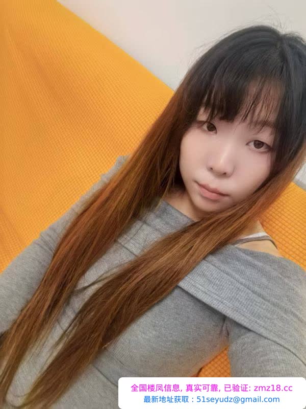 微胖大胸少妇