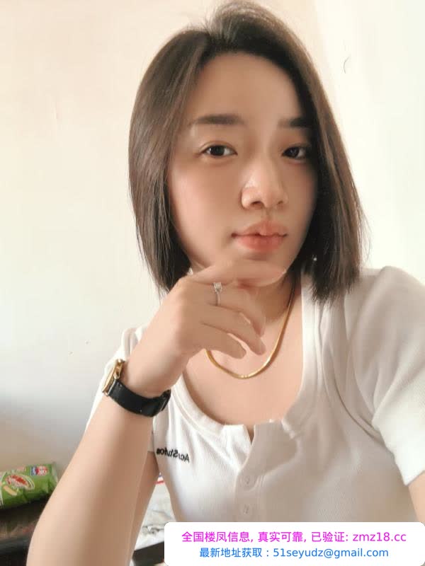 高冷气质美女一枚
