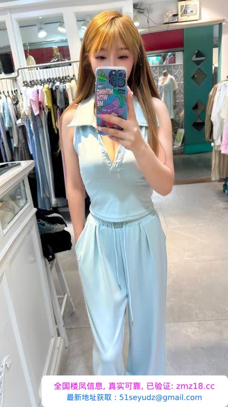 建邺舌吻骚女小海绵