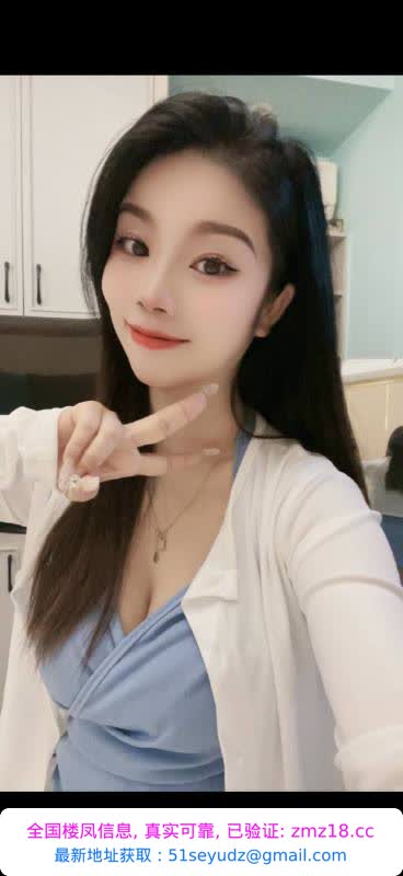 反差纯情闷骚少妇