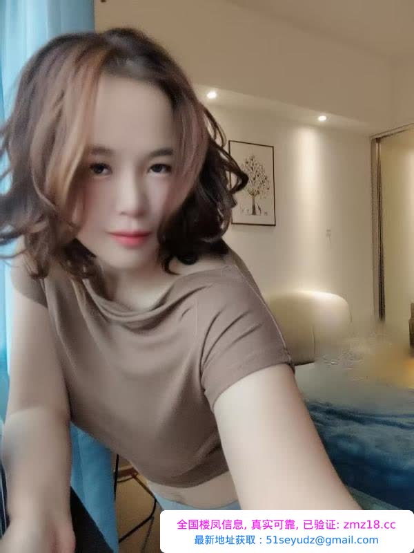 纯莞式夹b小骚妇