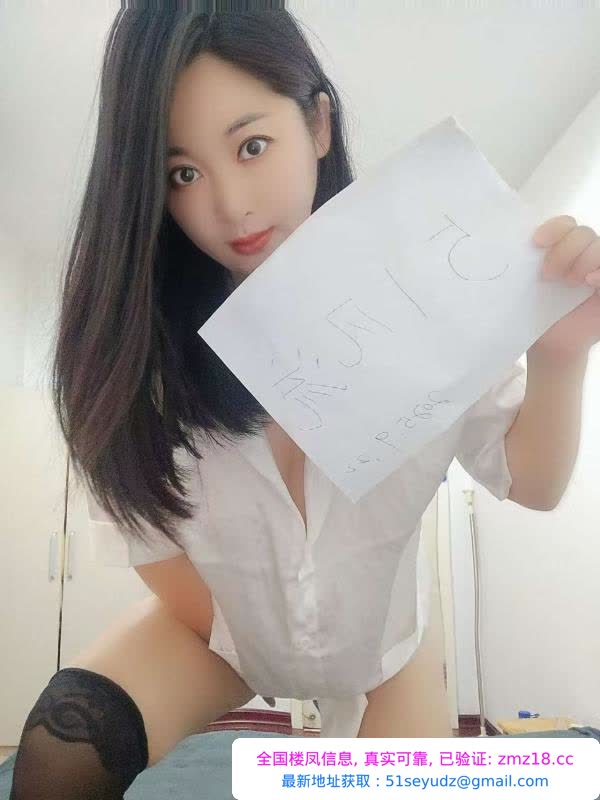 亲和温柔的大姐姐