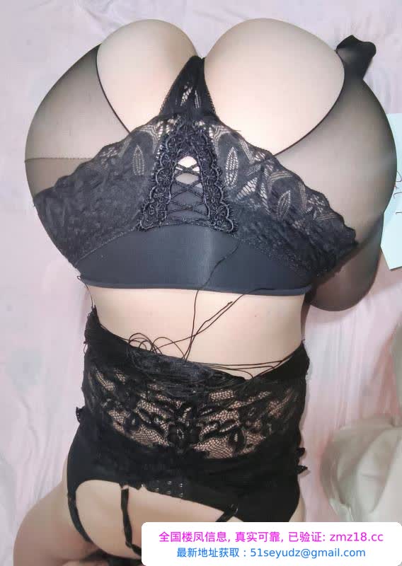 体验丰乳肥臀少妇