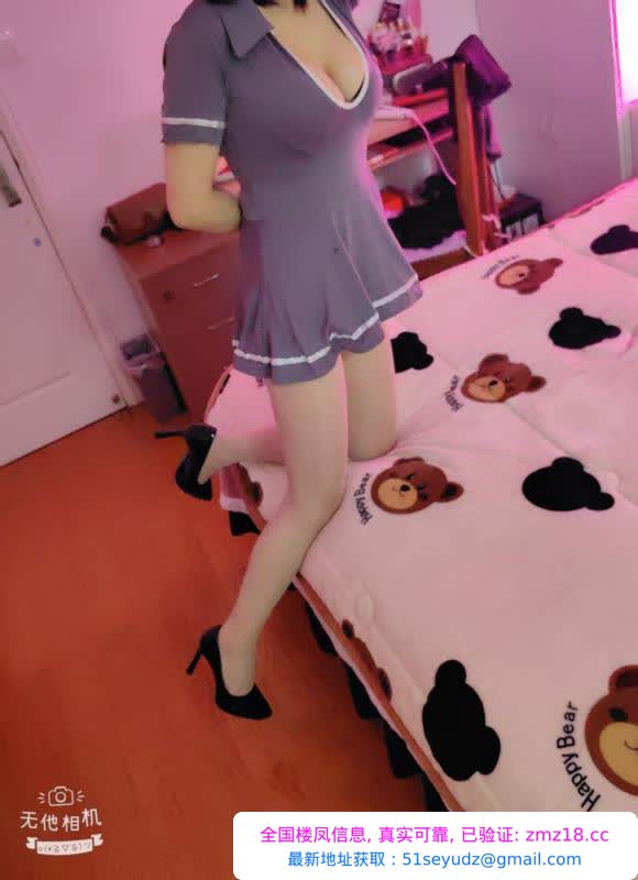 新吴性感诱惑小姐姐