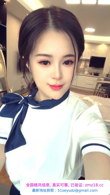 制服诱惑骚女悠悠