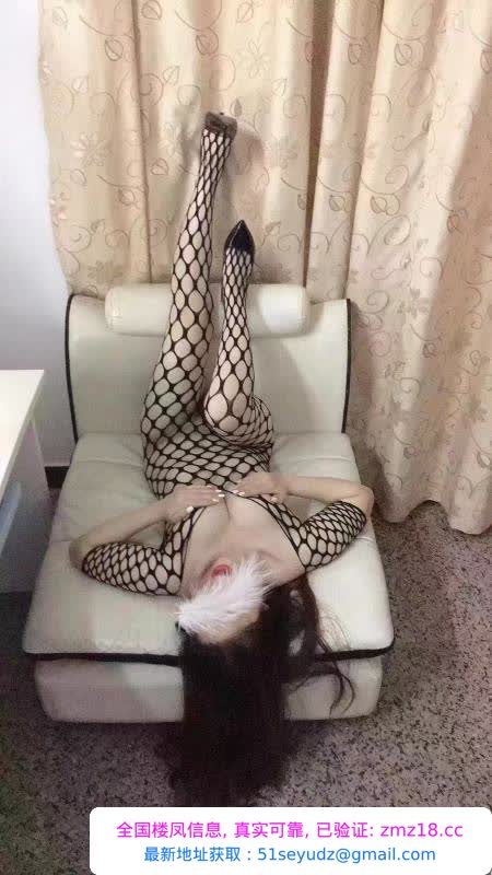 轻少妇盈盈
