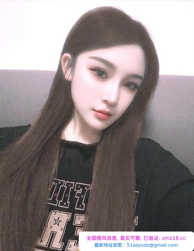 邻家女友般的小姐姐