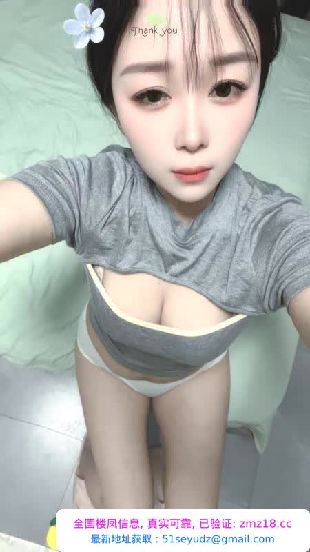 白嫩多汁骚少妇