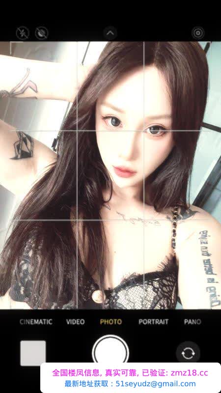ts凯丽带把的女孩