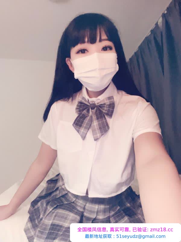 学生装嫩妹可乐