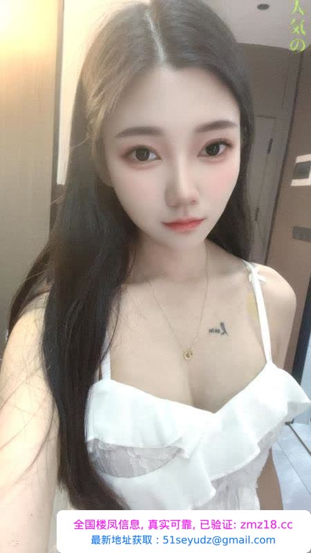 岳麓女友型颜值妹子