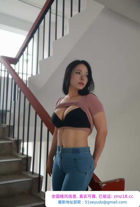 170欧美型瑜伽教练