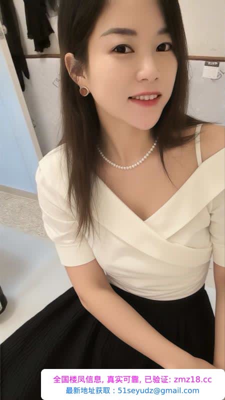 可舌吻风骚御姐