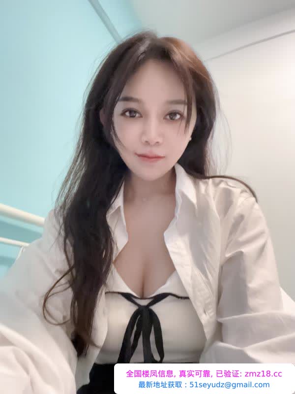 南山荔林地铁站妮妮