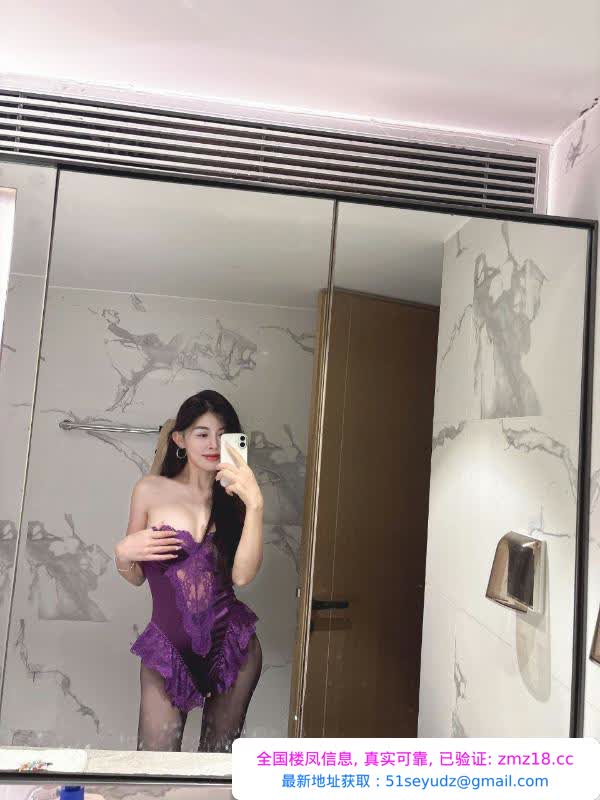 腿长腰细胸大Lisa