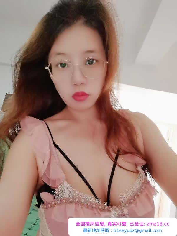 可角色扮演的御姐鱼儿