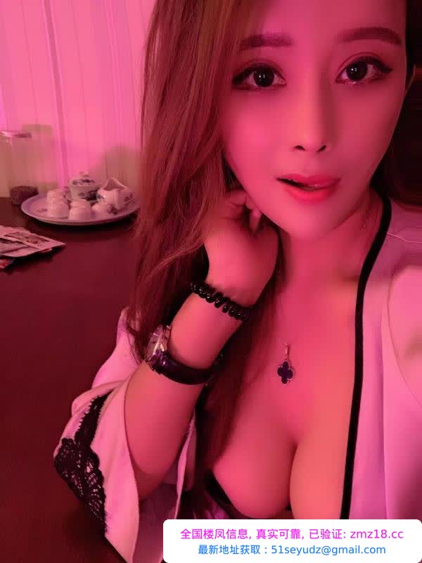 二刷巨乳反差骚浪御姐