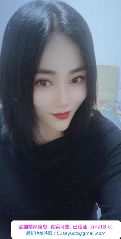 个人胸大屁股大