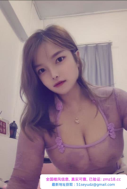 丰满性感大胸晨曦