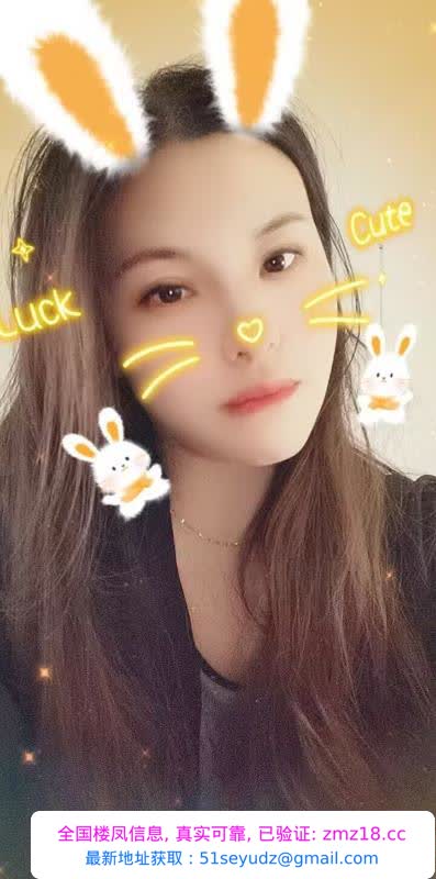 汉口火车站小女人