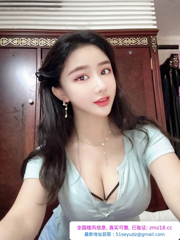 巨乳蜜桃臀瑜伽老师