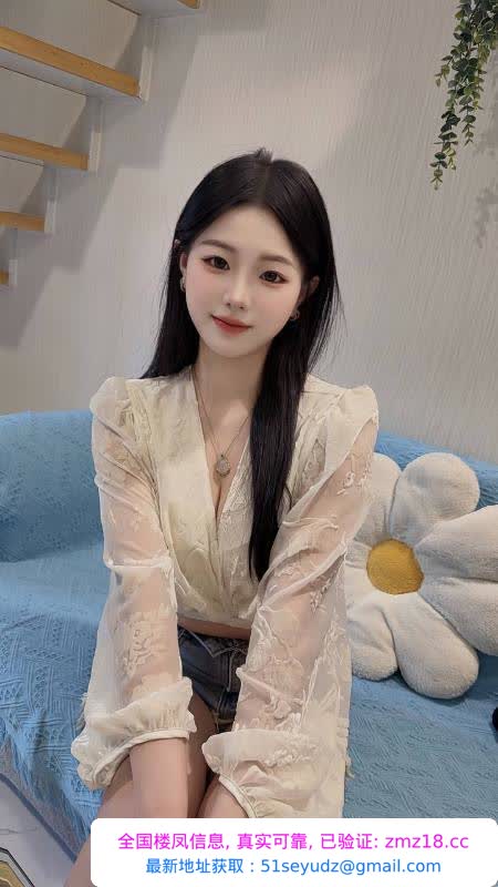 清纯颜值皮肤白嫩玫瑰