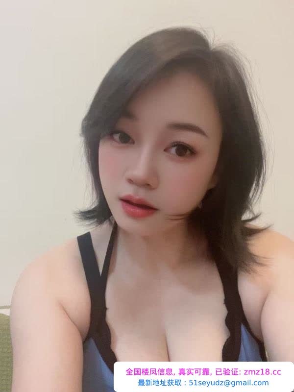 西站川渝大胸少妇