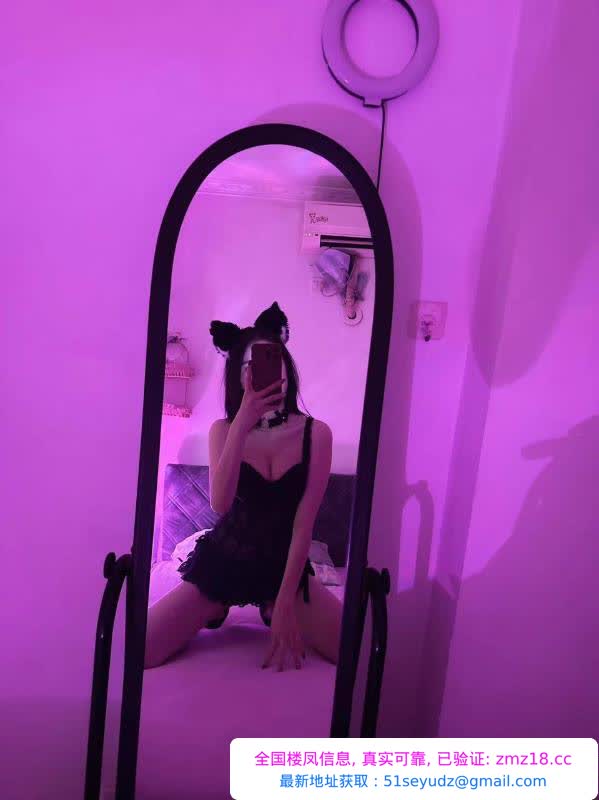 龙岗苗条身姿洋洋