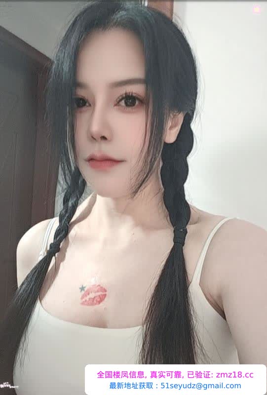 天河潭村爆乳气质美女