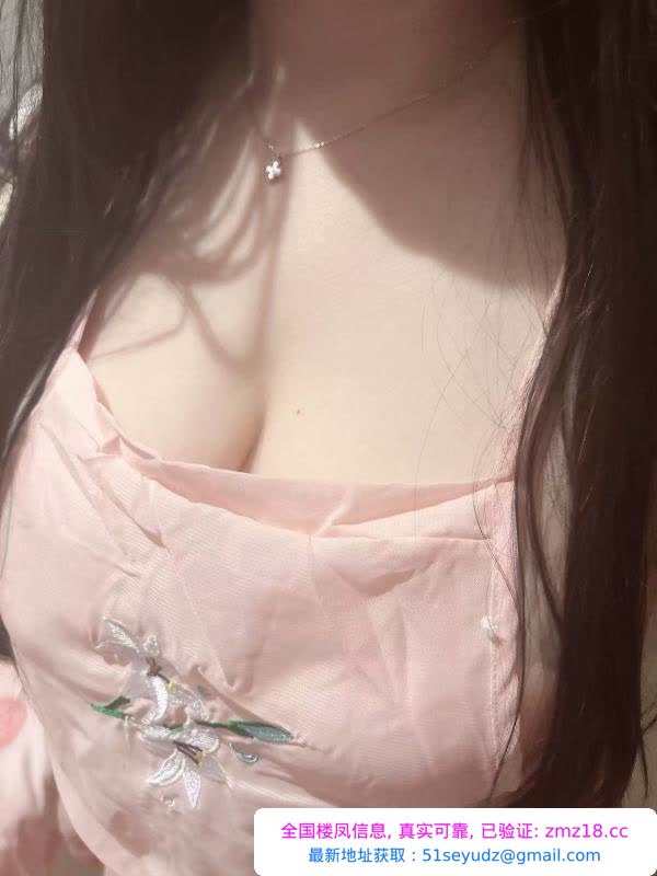 光谷美妇可三通