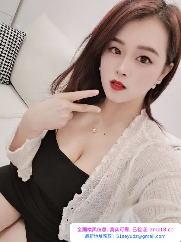 罗湖丰满圆润黑丝温妮