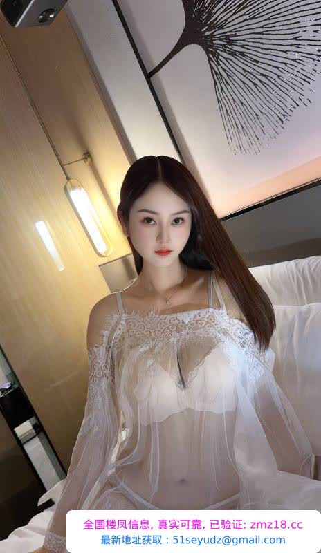 舌吻女神苗条可乐