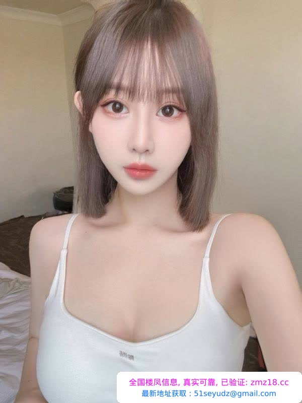 蜜桃臀健身小姐姐