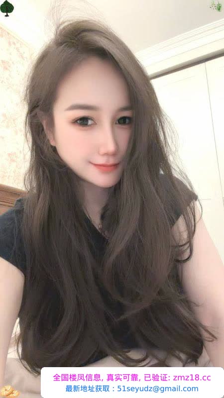 火辣身材混血颜值妹子