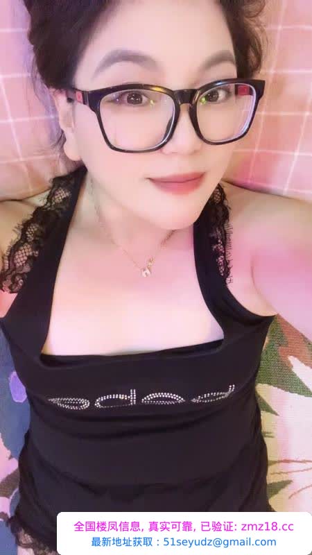 呼市蜜桃臀少妇